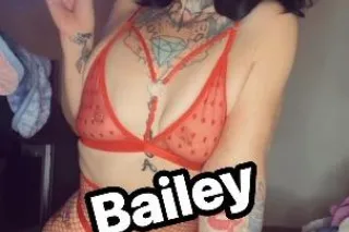 Pierced Pussy🐰💦 🌷 - Image 5