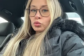 Back &amp; In town with my friends lets hang out🫶🏻🙂‍↔ - Image 10