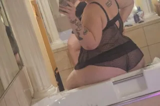 Thick with a HUGE Ass, Tattoed, 100% REAL, and Very Hard to Forget . - Image 6