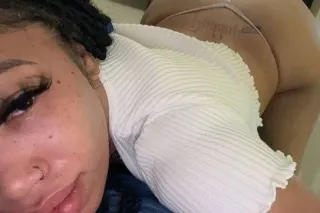 Eat my pussy or anal fuck my a... - Image 4