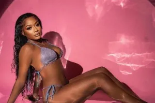 Slim & Curvy ,pretty face, Ama... - Image 2