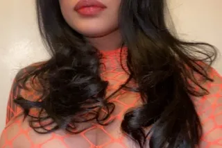 Milf Latina - Image 8