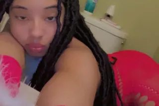 4'9 Dominican Princess - Image 6