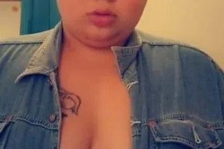 Norfolk airport 🔥Want Your Cookies Milked 🍪🍼 😋🥨 - Image 5