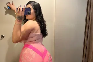 party favors, facetime shows a... - Image 2