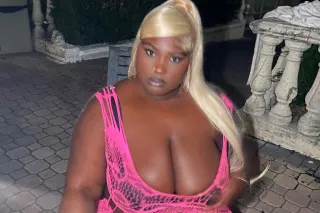 🖤 SOFT &amp; CURVY WITH TIGHT ... - Image 1