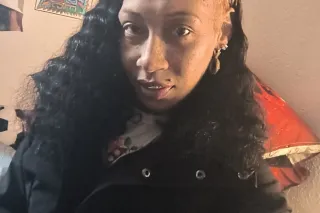 Discreet Campanionship - 25 - Image 1