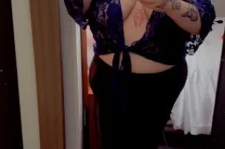 WET 💦 Tight 💦 and 💦Ready to play😘 - Image 3