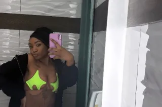 🚖 NEW IN TOWN ✈💕 5'4 BUT MY THROAT 6'6 🫦 THE WETTEST AND TIGHTEST NEAR U 😻 - Image 2