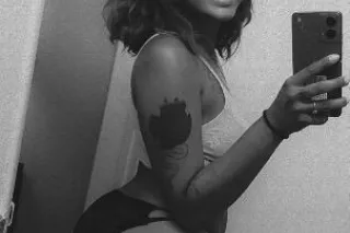 Petite and Sweet - 23 - Image 1