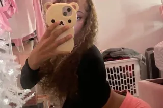 lightskin pretty creamy pussy💦... - Image 3