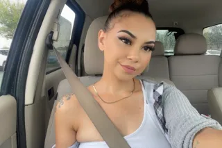 NEW IN TOWN PORSTAR - 24 - Image 4