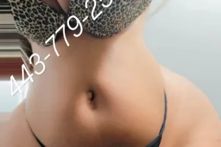 Exotic 🔥 busty 🍈 Curvy ⌛ islan... - Image 1