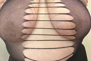 TEXT DONT CALL!! THE THROAT GO... - Image 4