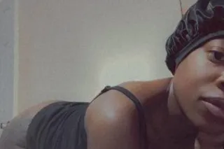 INCALLS💕FUNSIZE FREAK 😋🌹💦CUM S... - Image 2