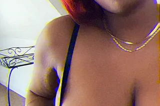 Available for your every need ... - Image 4