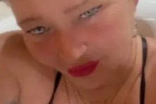 Mature And Sexy - Image 3