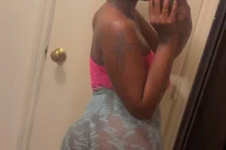 back In Town Deals 🫣Come Let Me Be Your Chocolate Fantasy ASK ABOUT MY ONLYFANS 💧🍆🍪 - Image 5