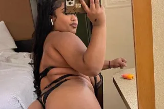 IM HERE IN TOWN!!! SUPER HOT AND THICK MIXED BABY HERE 💚💜 - Image 2