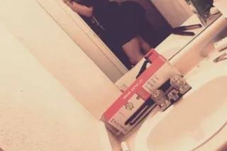 💦LETS CHILL BB 💋💦 P411 FREiNDL... - Image 4