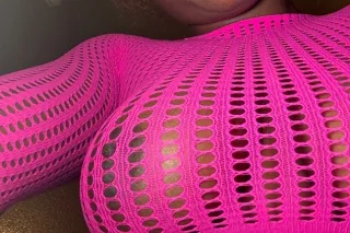 Tight Creamy Haitian Pussy 🩷😩 ... - Image 1