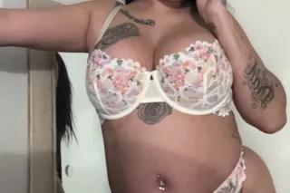 Hey Loves 💞😘 Slim Latina Latina Here💦 Lets Play 💃 - Image 9