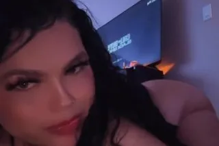 Thick mixed beauty - 24 - Image 2