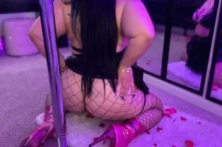 Thick mixed beauty - 24 - Image 3