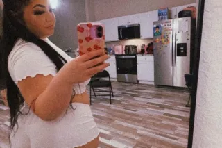 THICK JUICY MIXED LATINA 😻 - Image 11