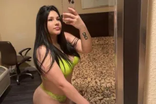 💋💋 BLANQUITA CON TOTO MOJADITO... - Image 1