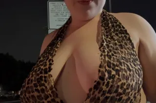 in town - 22 - Image 2