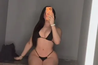 love me!!🌹sexy &amp; hot girl🌹... - Image 1