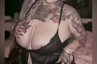 Calls are shut down in St. Pete. I love how you try to make me feel ugly...Ive seen the women you run with so I am good. I am beautiful and sexy as fuck and you can not stand I love myself! No calls unless regulars or traveling away from st pete! - Image 5