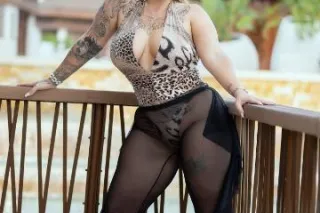 adult acress LuckyB Dallas - 3... - Image 4