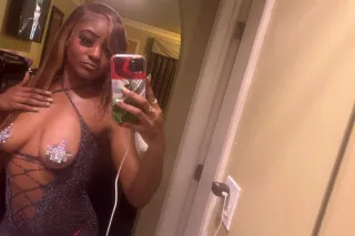 sexy slim😍new in town - Image 1