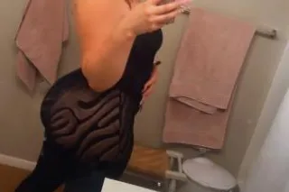 i love sugar daddies🛍 - Image 5