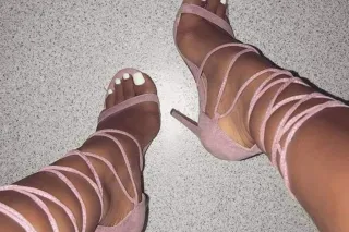 she's Wet - Image 12