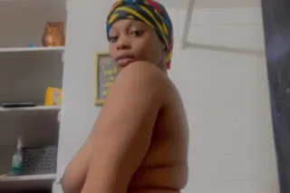 Soft looks, Bold intentions 😈 ... - Image 1