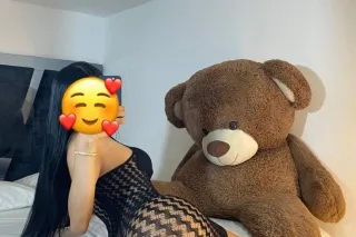 hey papi, im available now for... - Image 4