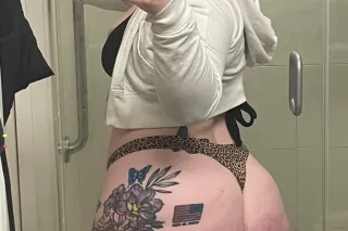 🧡❄CUM SEE Thick SnowBunny befo... - Image 4