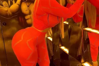 Pretty & sweet🍒😈💦 little thing... - Image 2