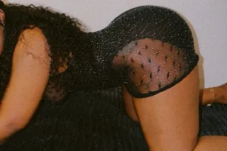 VERY DISCREET brownskin classy... - Image 3