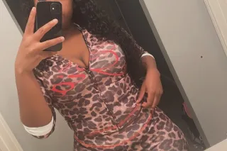 INCALLS ONLY ! Houston Hottie, ❤️❤️HI BABY im from texas you know what they ssy everything BIGGER, 🍑BETTER ,💕 & WETTER💦 - Image 5