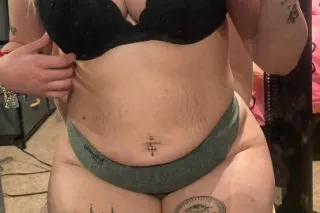 Iam avaliable - 22 - Image 2