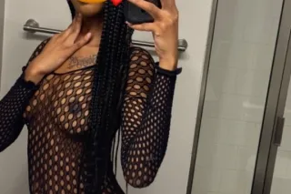 𝗥𝗘𝗔𝗗 𝗕𝗘𝗙𝗢𝗥𝗘 📲ᥴꫝꪮᥴꪮꪶꪖꪻꫀ TREAT 🍫... - Image 3