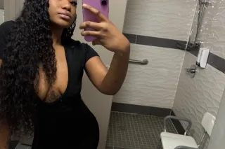 NEW FACE IN TOWN✈5'4 BUT MY THROAT 6'6 🫦 THE WETTEST AND TIGHTEST NEAR U😻 - Image 5