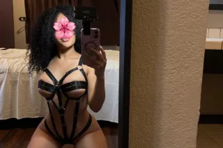 THICK JUICY LATINA AVALIABLE 💥... - Image 2