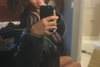 sweet petite exotic treat🍭available and ready for you now ✅📲 - Image 6