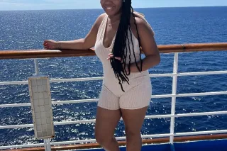 🔥✨ Slim, Seductive & Impossible to Ignore 😈💋💫 - Image 4