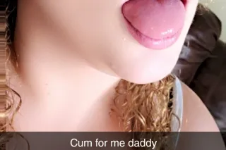 💚Green Eyes 💋Thick Thighs💦 INC... - Image 2